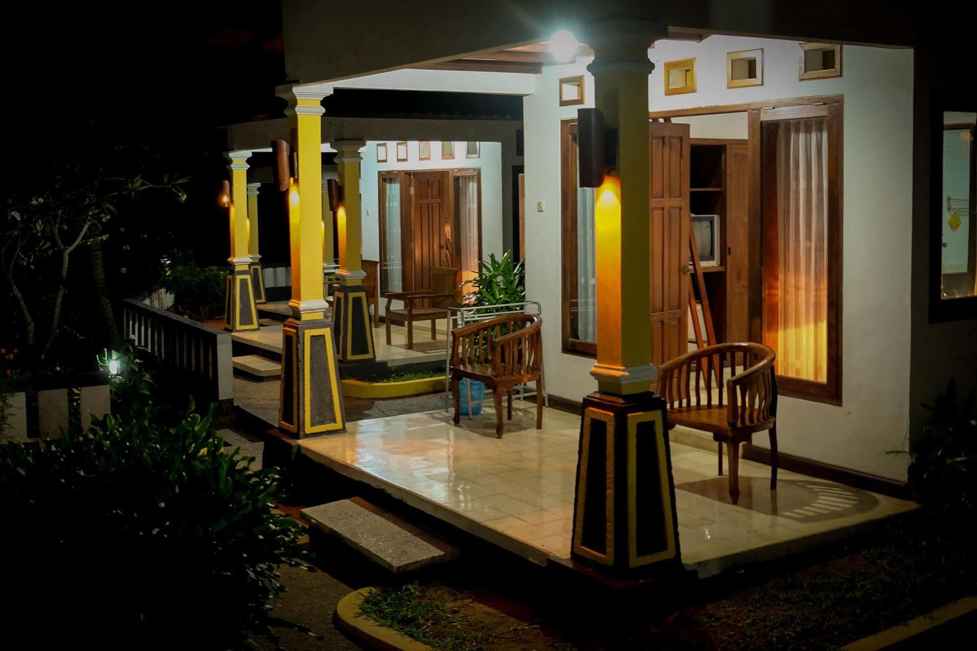 Bali Sunset Hotel Negara  Exterior photo